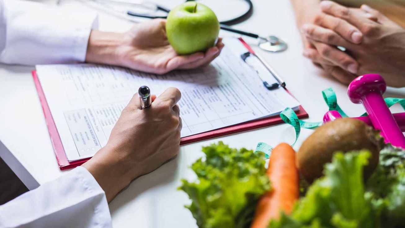 deux personnes en rendez vous diététique