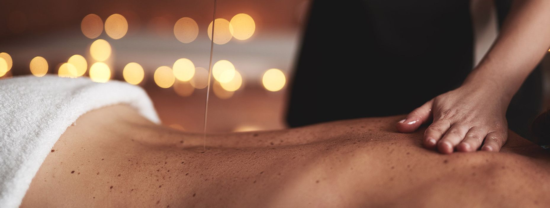 Massage Abhyanga : Revitalisez votre énergie vitale