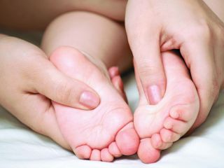 Massage bébé de la cure thalasso